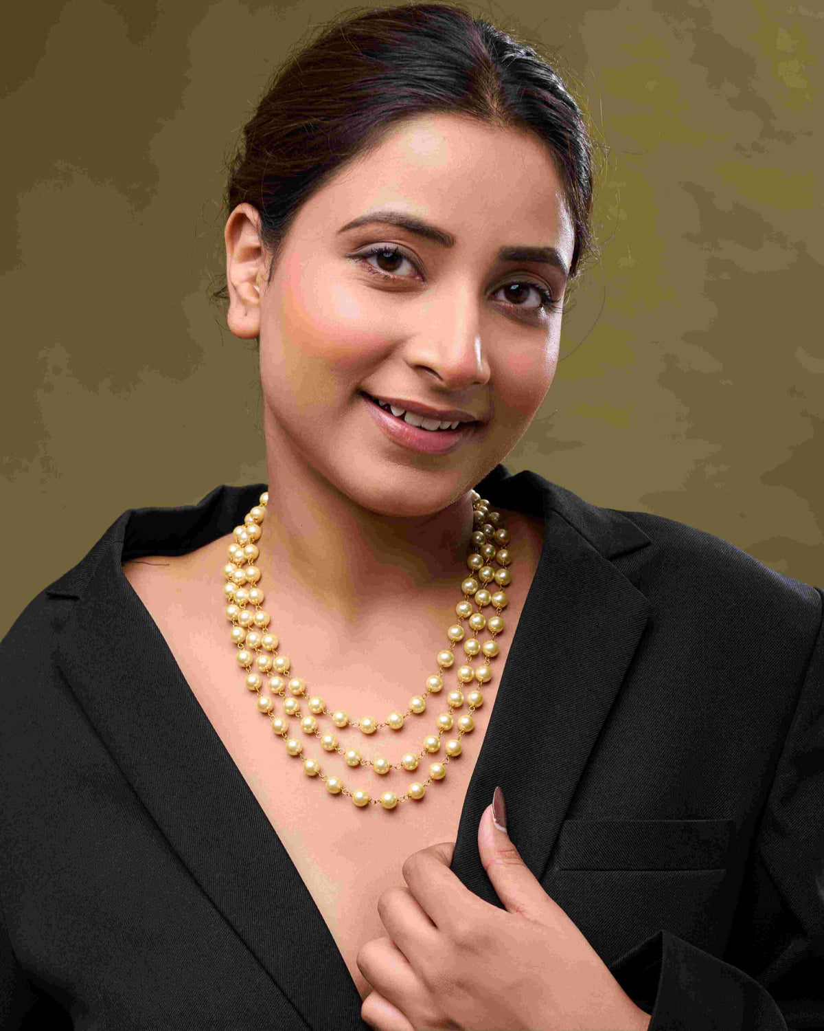 Trinity Pearl Necklace