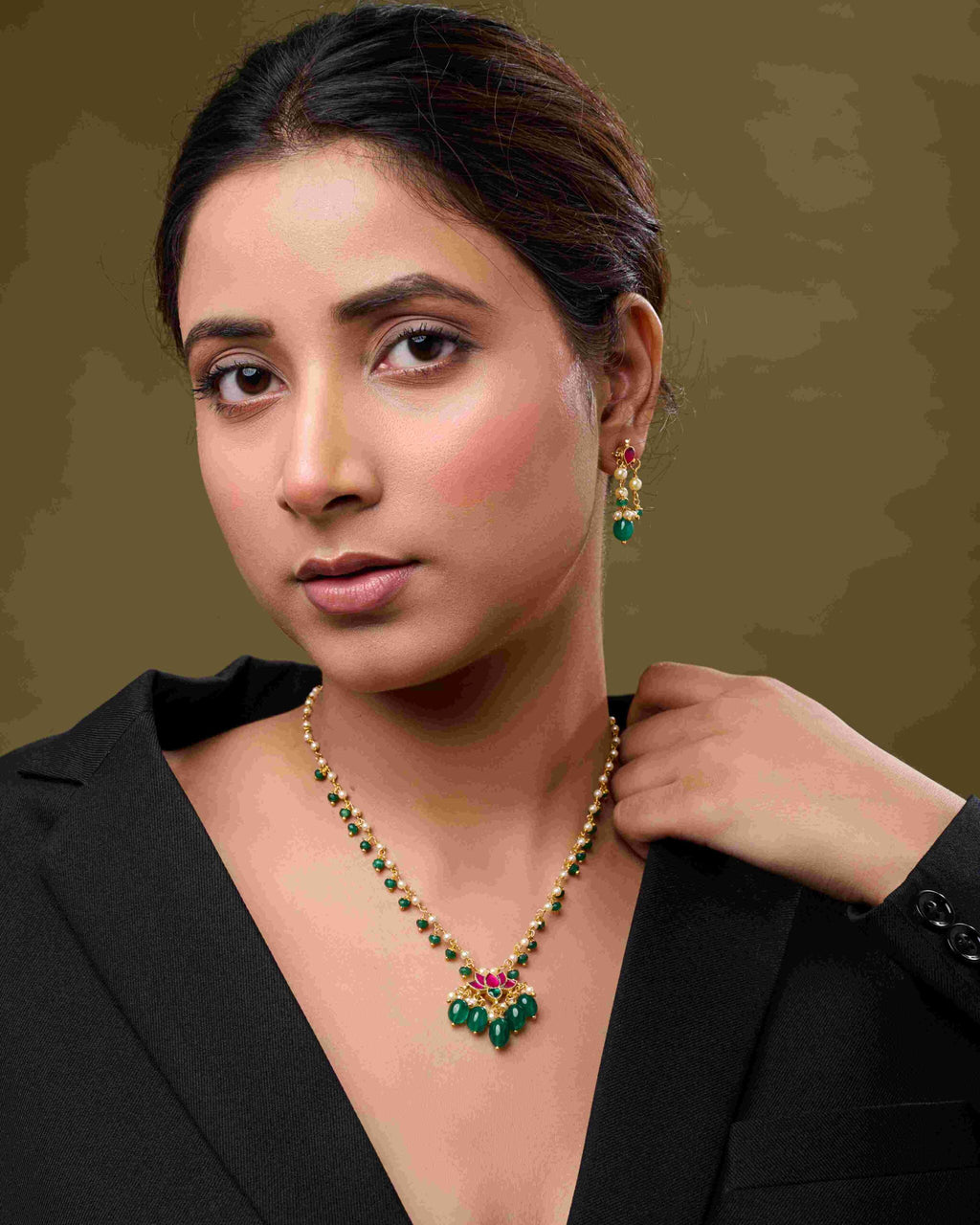 Kundan Ratna Pendant Mala Set