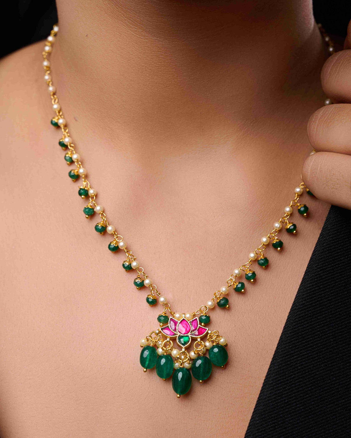 Kundan Ratna Pendant Mala Set