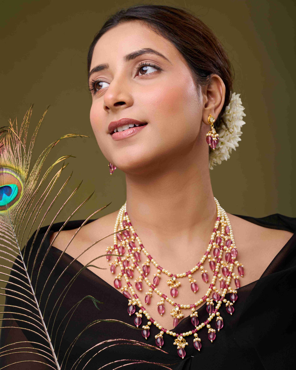 Sheesh Mahal Pearl Layers Necklace Set