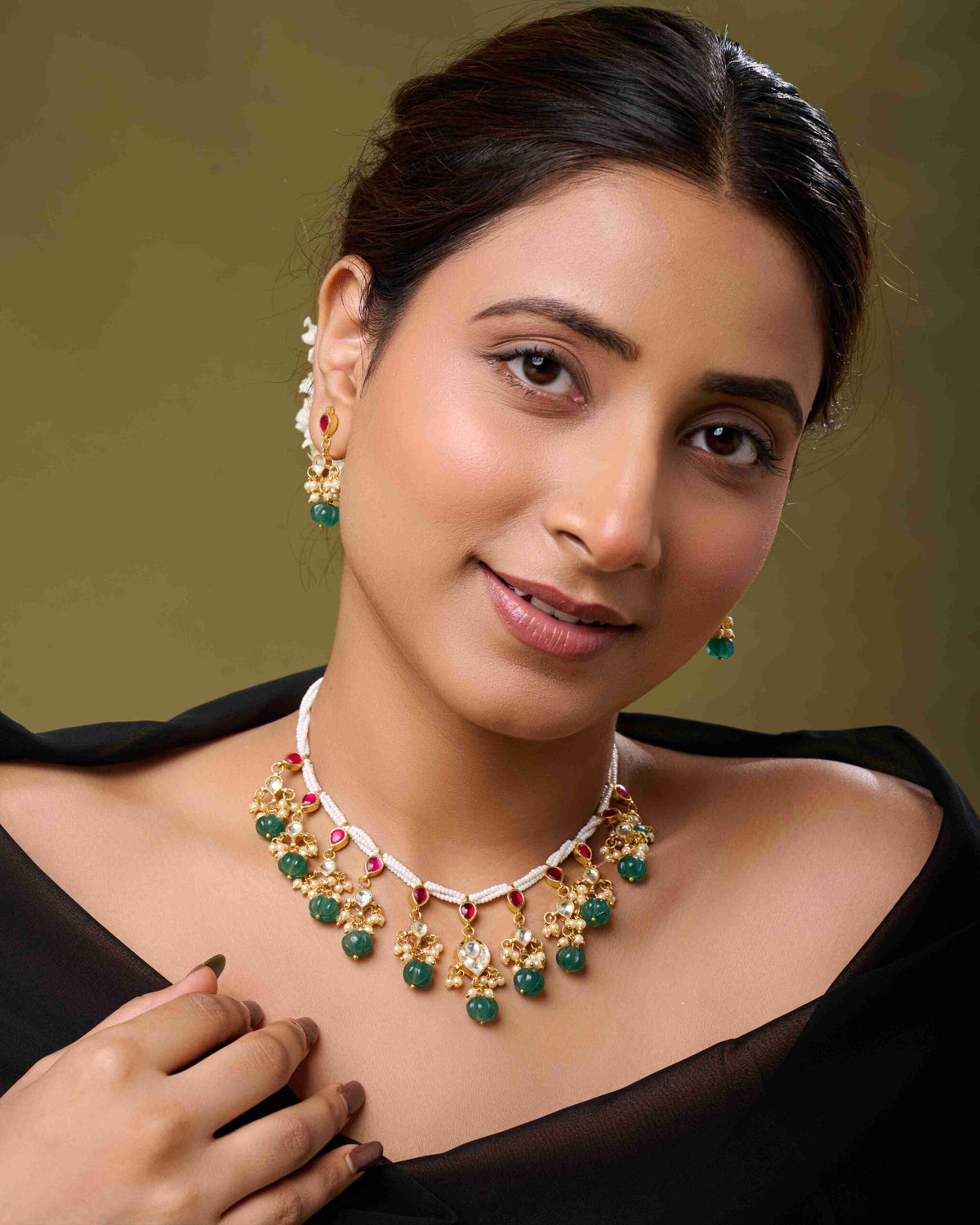 Padmira Kundan Necklace Set