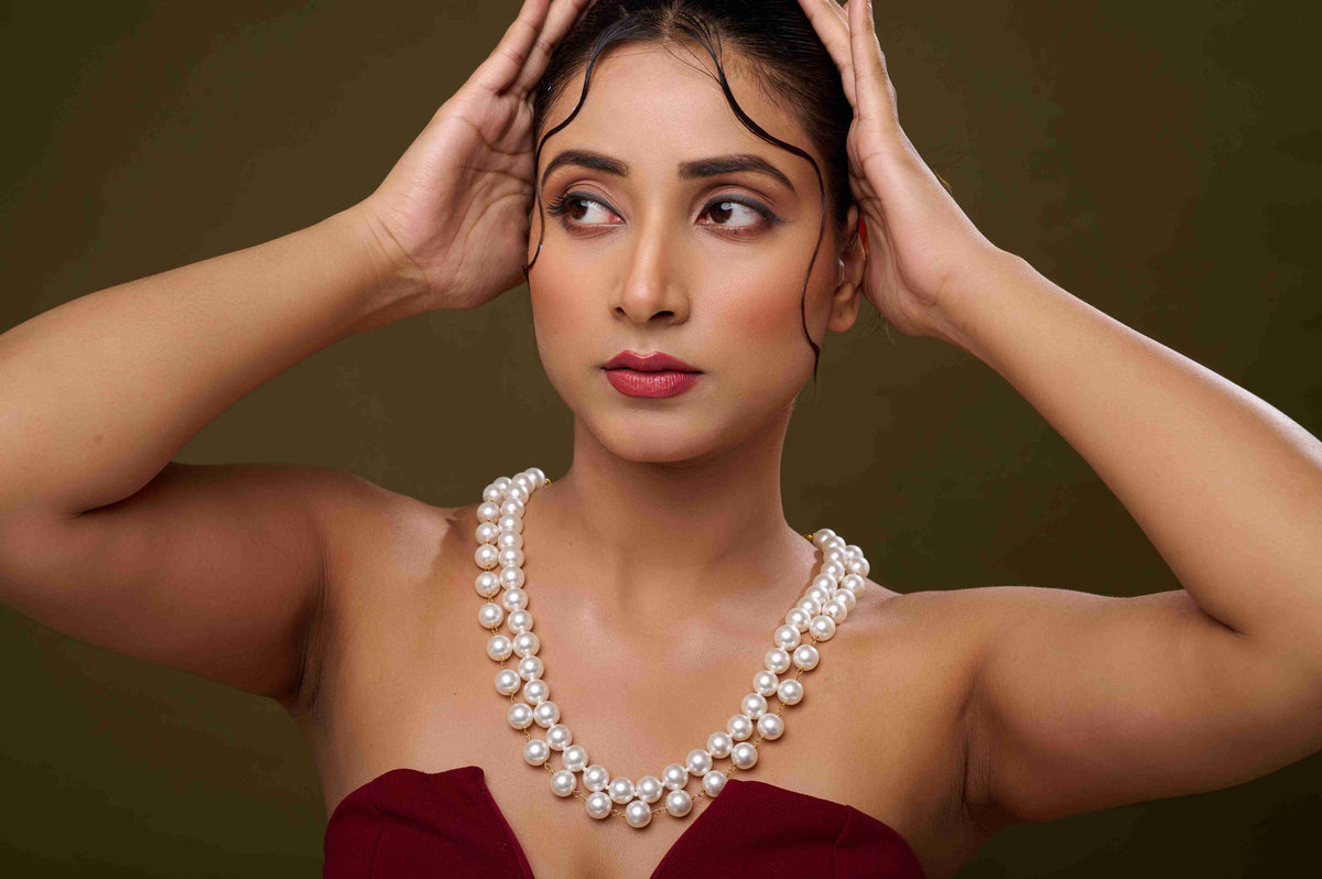 Serene Pearl Necklace