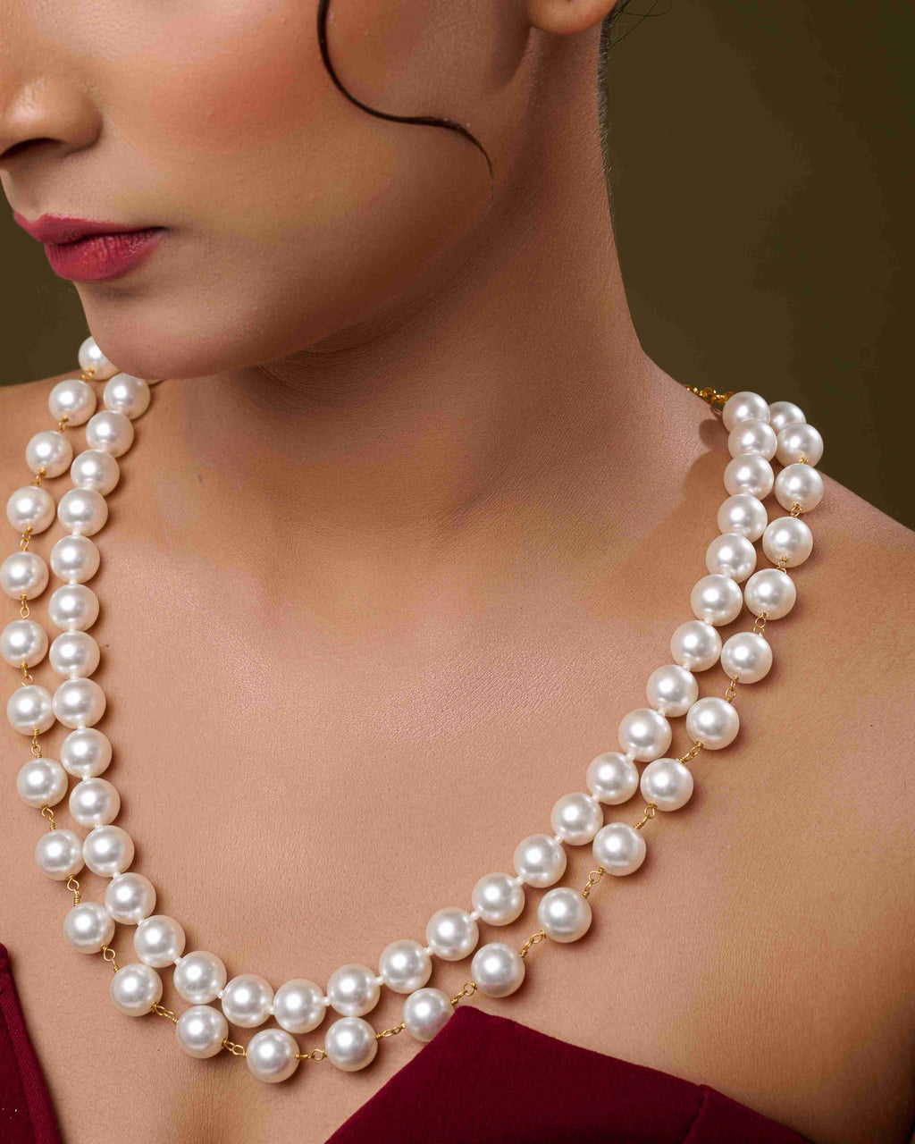 Serene Pearl Necklace