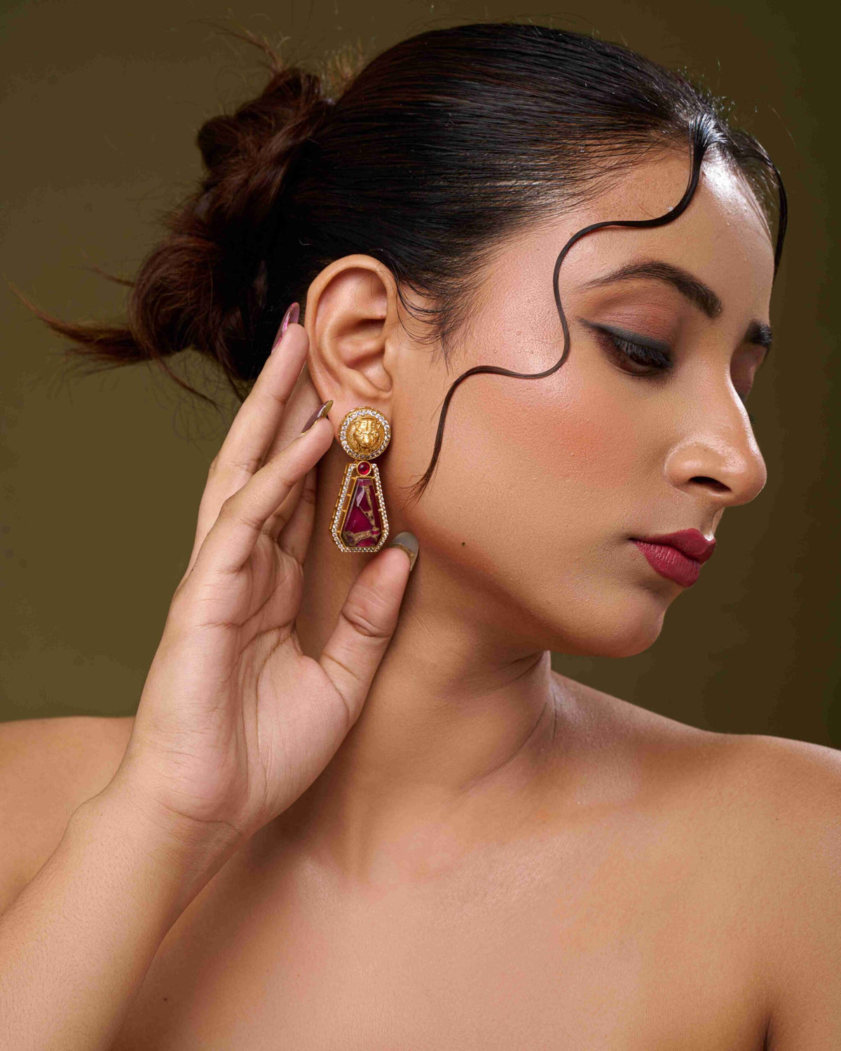 Noira Drops Earrings