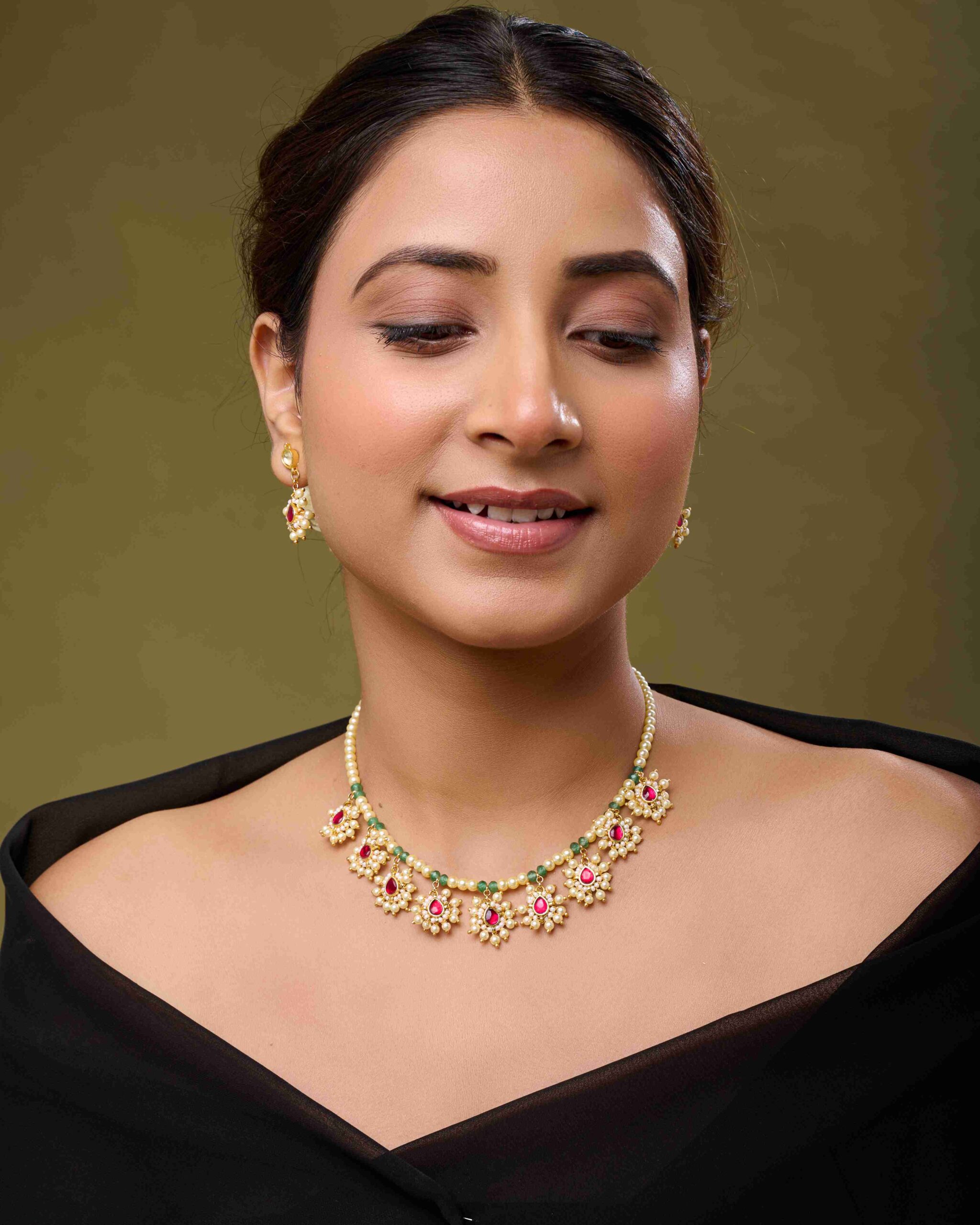 Rajsi Swarna Necklace set