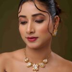 Lustre Glow Necklace