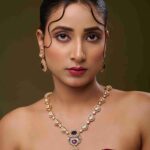 Majestic Amara Necklace